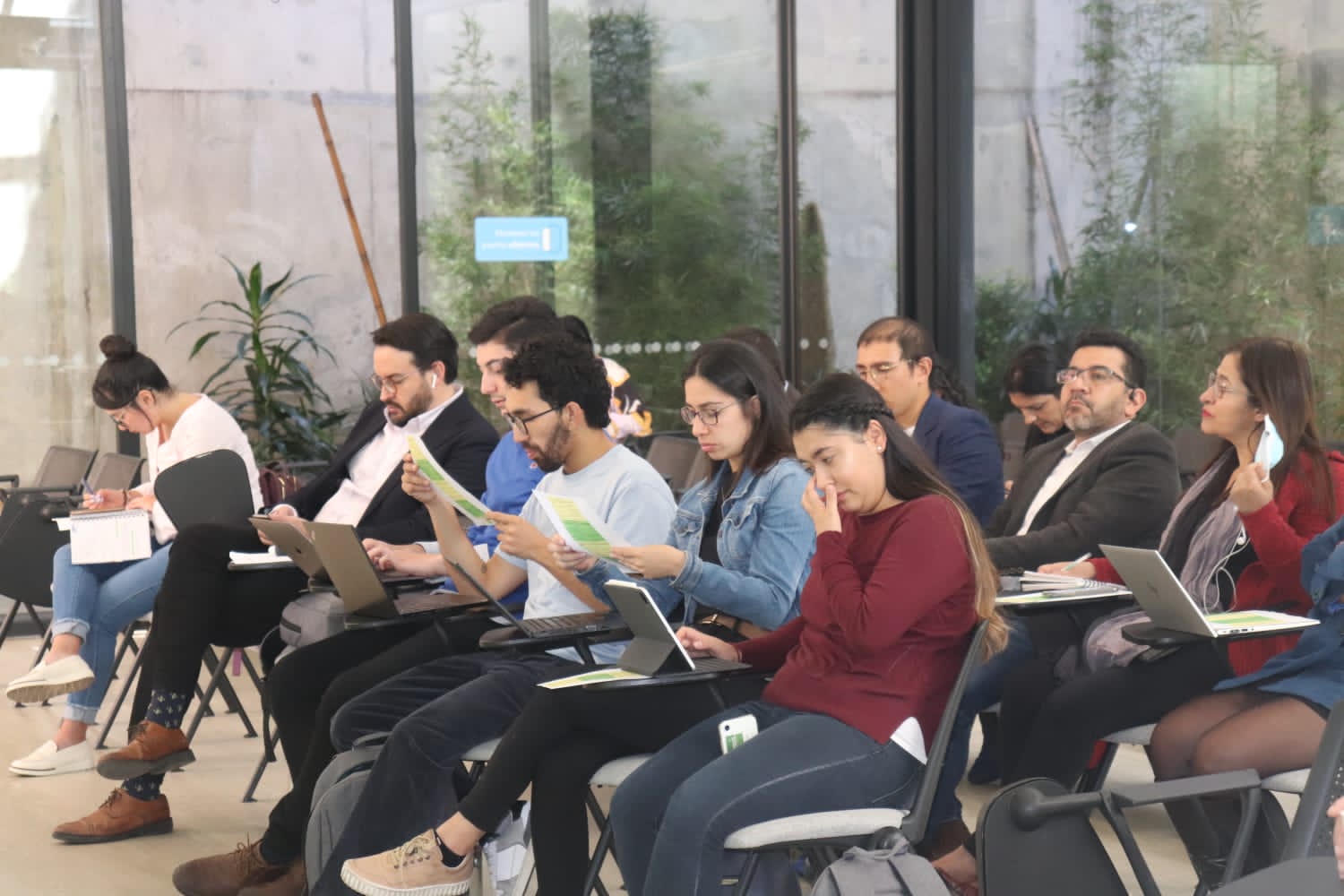 Conversatorio de juventudes: Educación  posmedia en Bogotá, perspectivas 2038