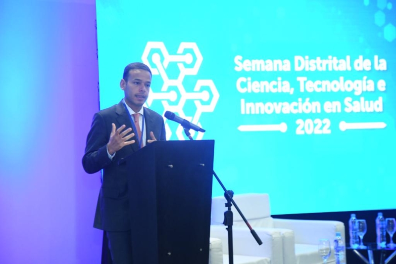 Director, José María Roldán