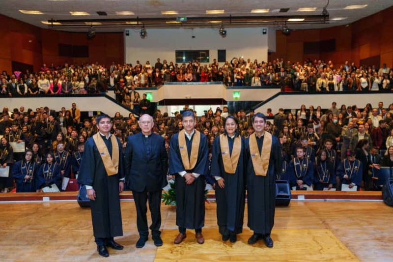 Con UTC se gradúan 563 nuevos técnicos profesionales 