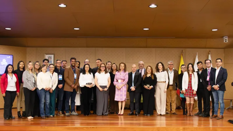 Bogotá lanza tres ecosistemas científicos para transformar la salud y la sostenibilidad con IA