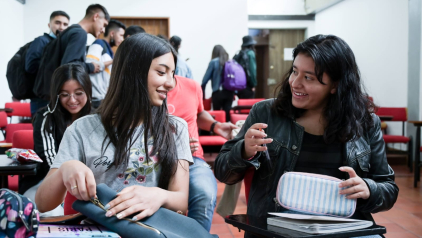 Más colegios y más becas gracias a la aprobación del cupo de endeudamiento de la ciudad
