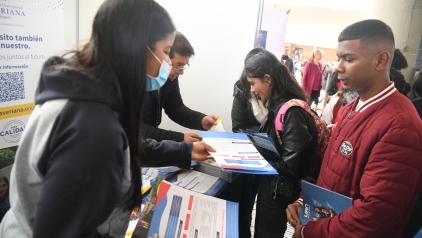 Jóvenes y voceros de la Universidad Javeriana
