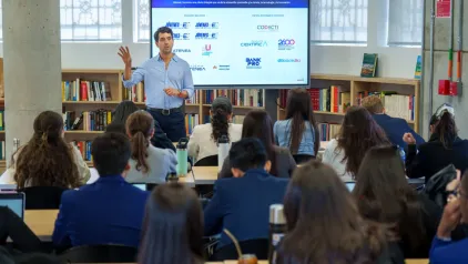 Bogotá abre nuevas oportunidades para estudiar después del colegio y realizar doctorados: cerca de 6.000 cupos en convocatorias de Atenea